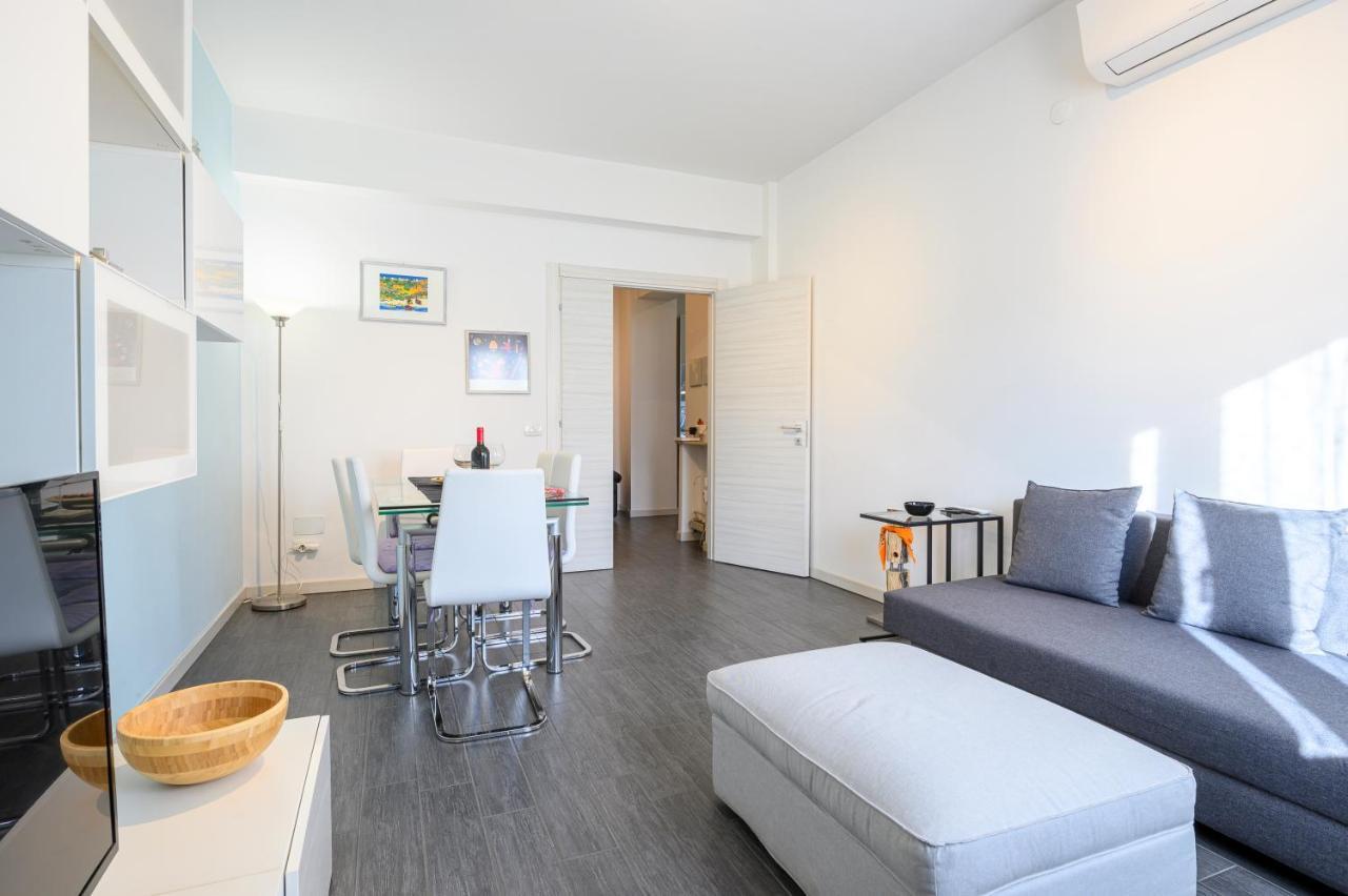 Parma Station & City Center Apartment エクステリア 写真